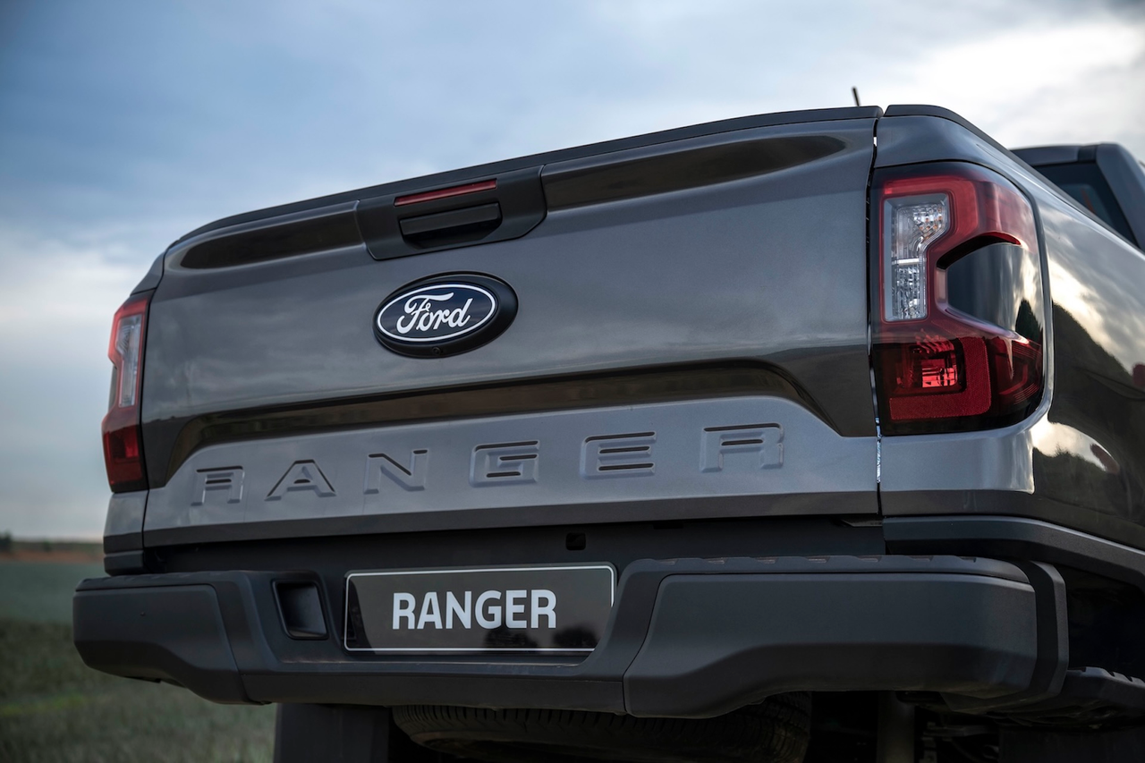 ford-ranger-xls-2-0l-at-4x2