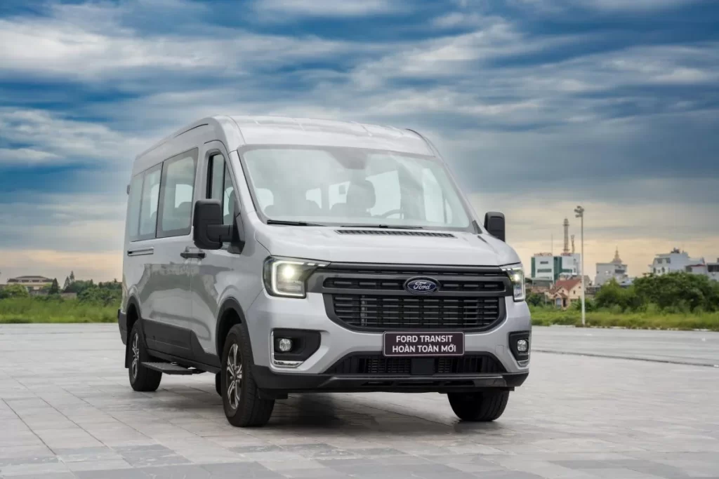 Ford Transit Premium+ 18 Chỗ Ford Transit Premium+ 18 Chỗ