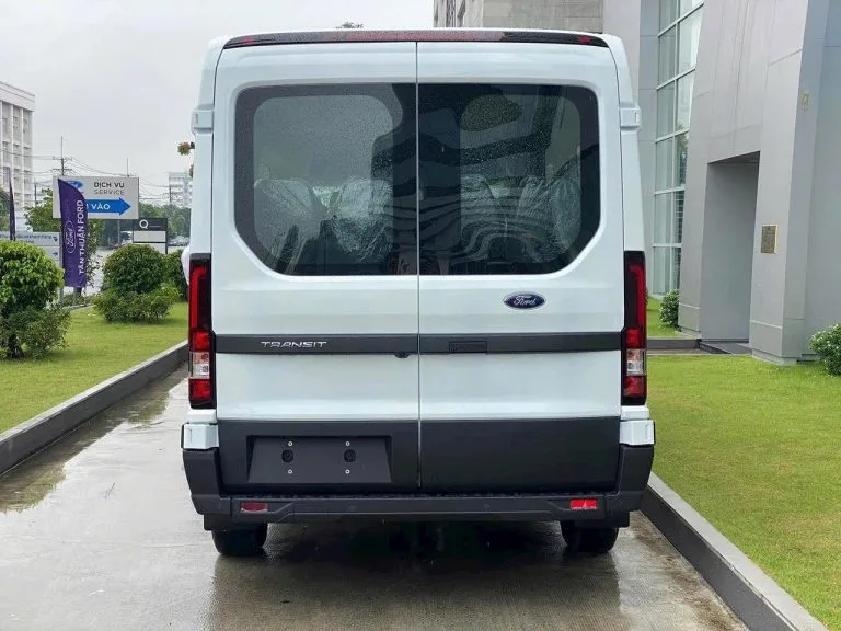 ford-transit-trend-16-cho