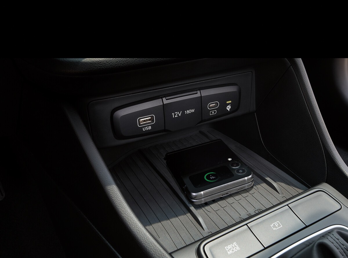 hyundai-accent-1-5-at-dac-biet