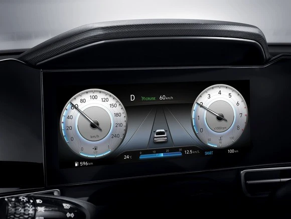 hyundai-elantra-1-6-at-dac-biet