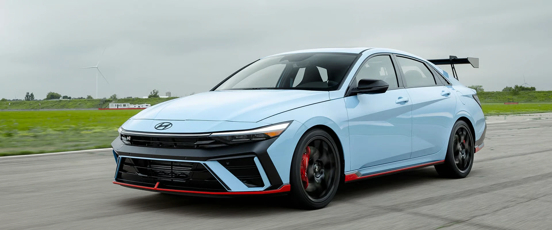 hyundai-elantra-1-6-at-dac-biet