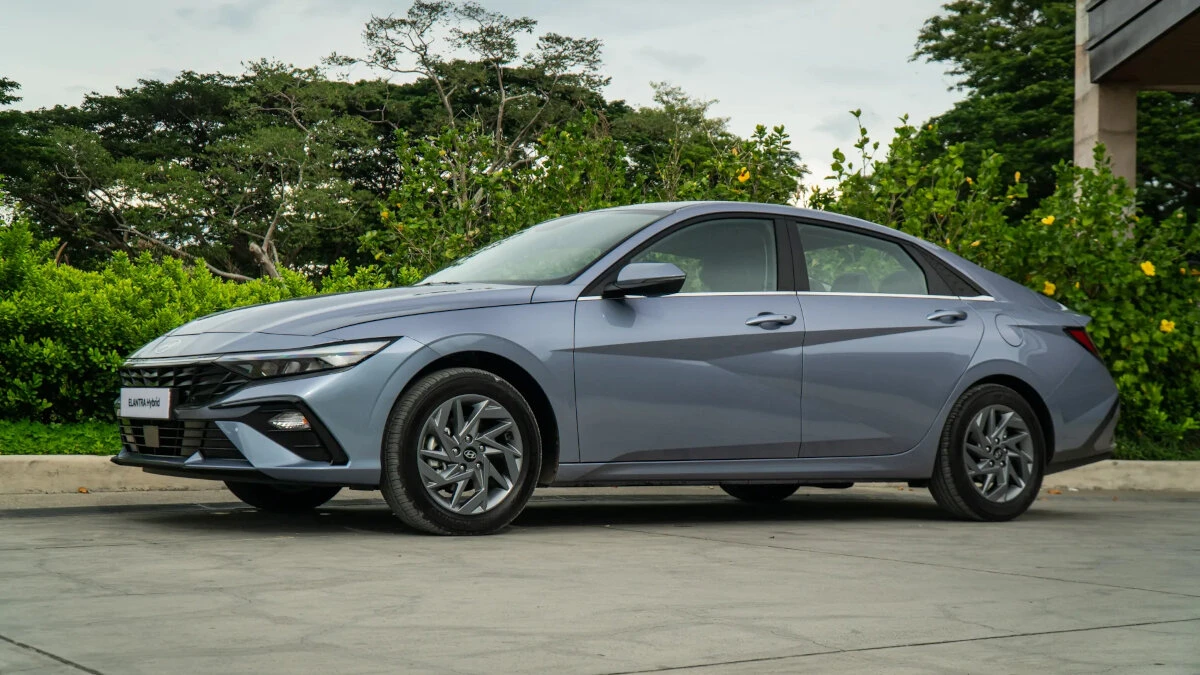 hyundai-elantra-1-6-at-dac-biet