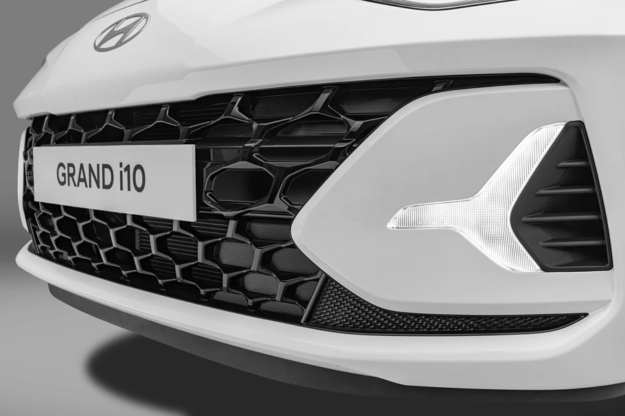 hyundai-grand-i10-hatchback-1-2-at-ban-du