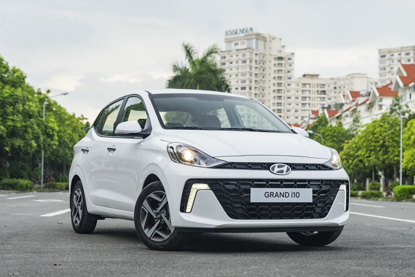 grand-i10-sedan-1-2-at-tieu-chuan