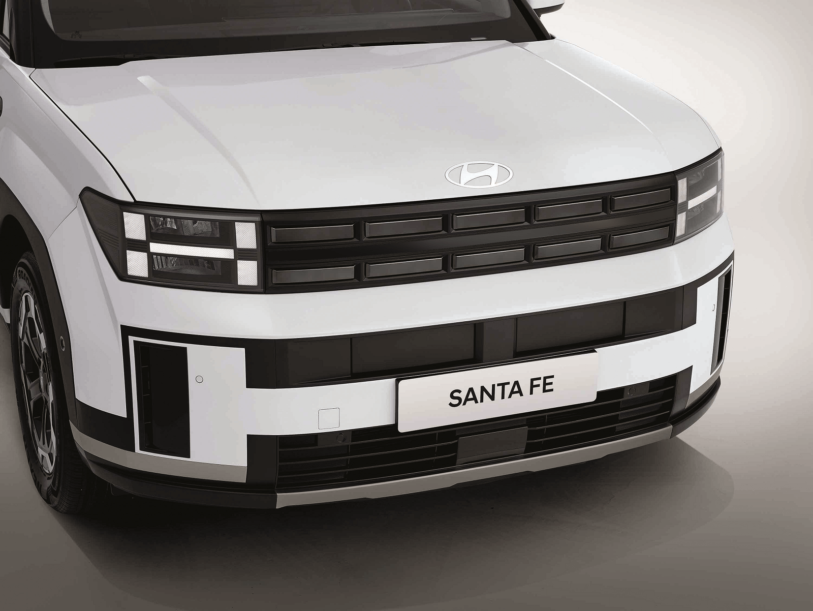 hyundai-santa-fe-hybrid
