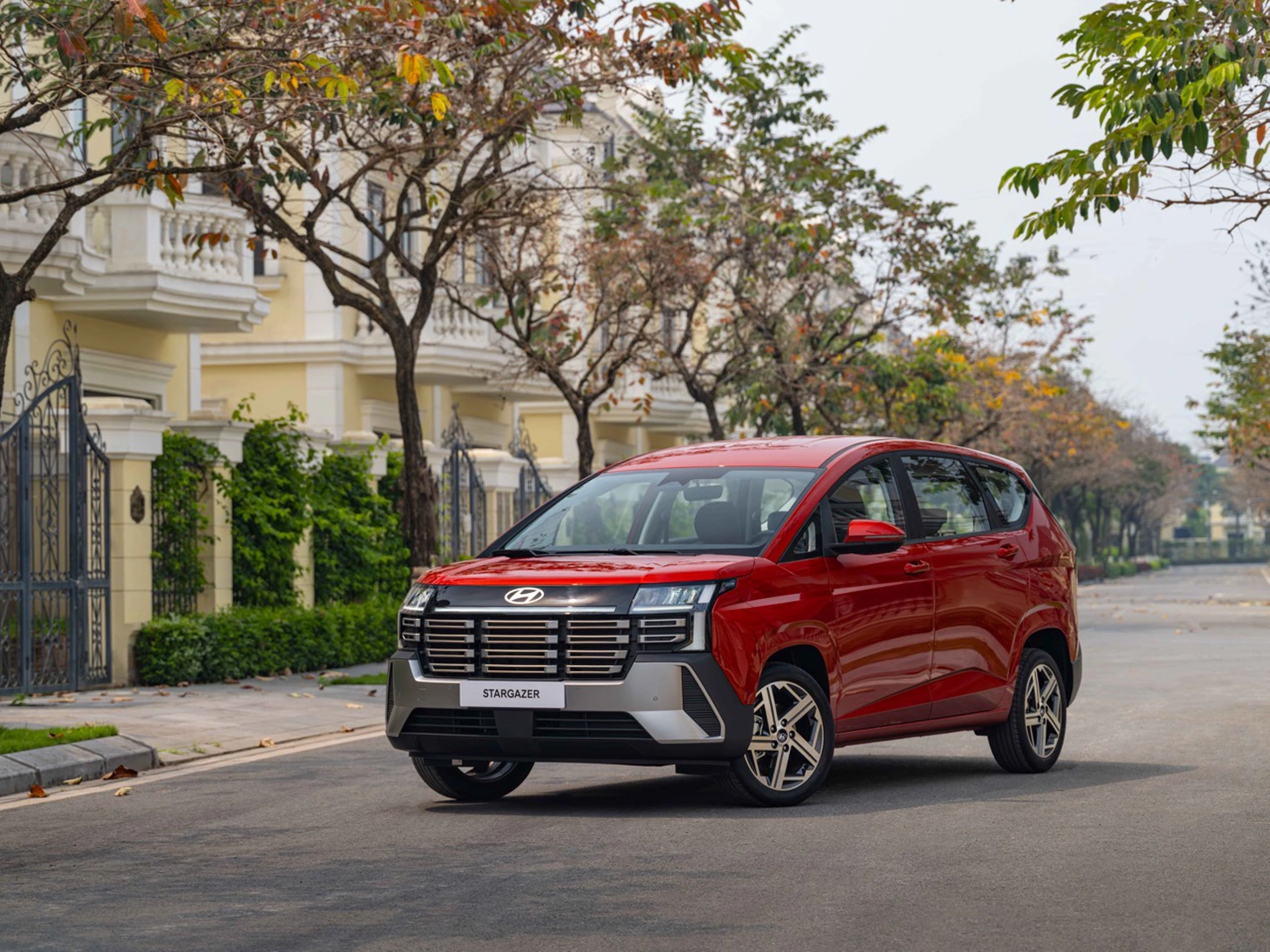 hyundai-stargazer-tieu-chuan
