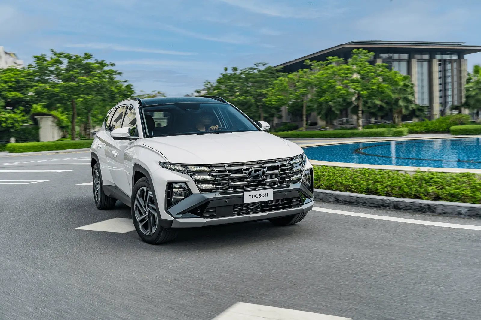 hyundai-tucson-2-0-xang-tieu-chuan