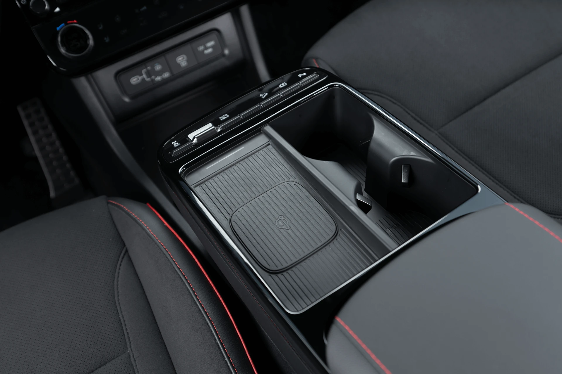 hyundai-tucson-2-0-xang-tieu-chuan