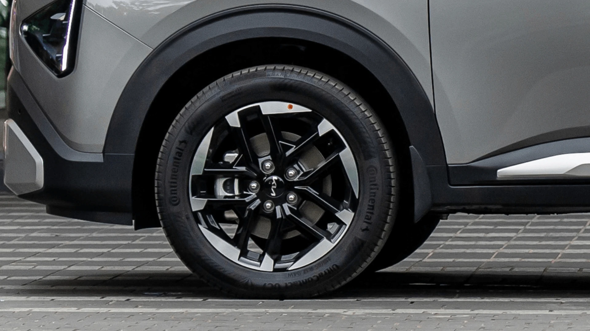kia-carens-clavis-1-5g-deluxe