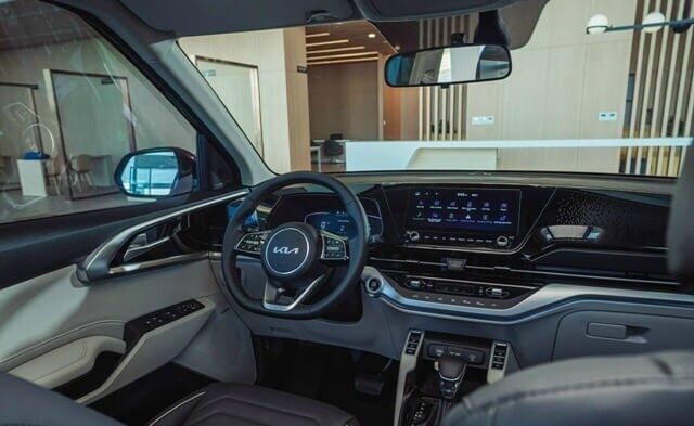 kia-carens-1-5g-luxury