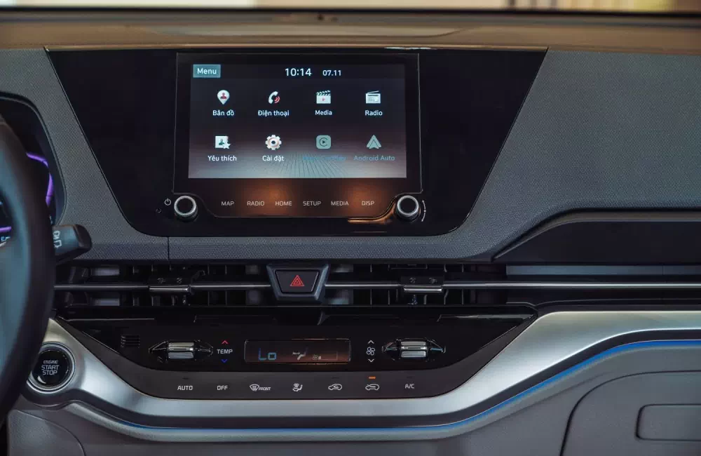 kia-carens-1-5g-luxury