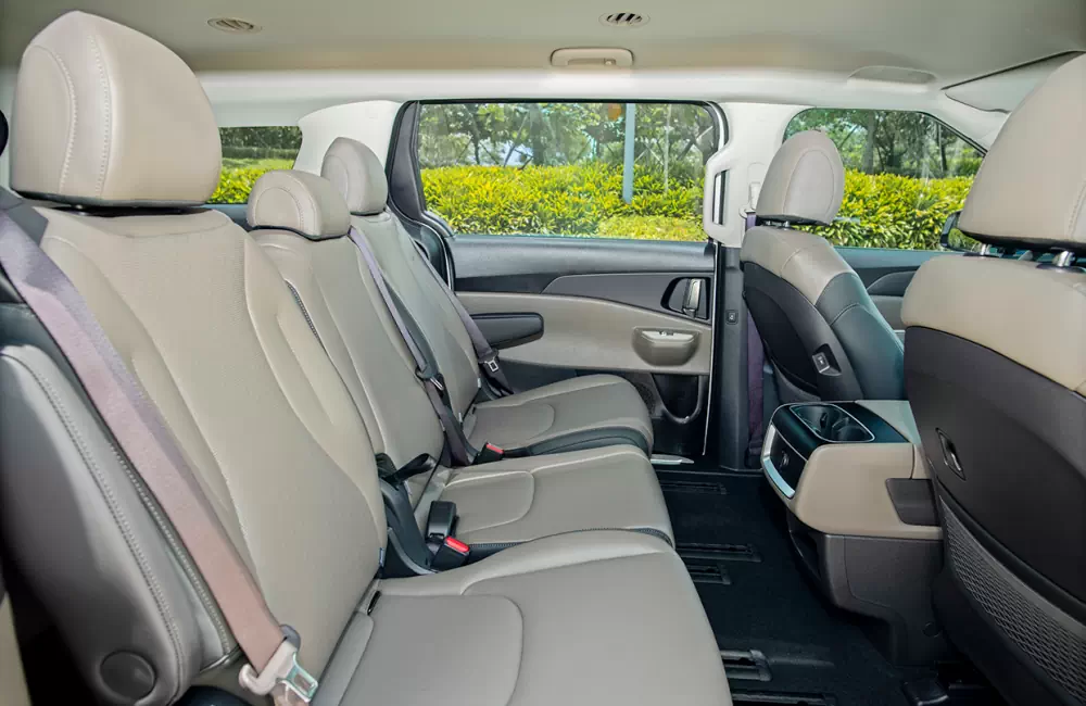 kia-carnival-2-2d-premium-7s