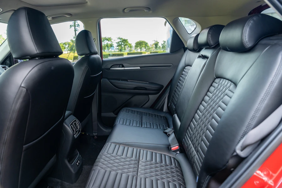 kia-sonet-1-5l-premium
