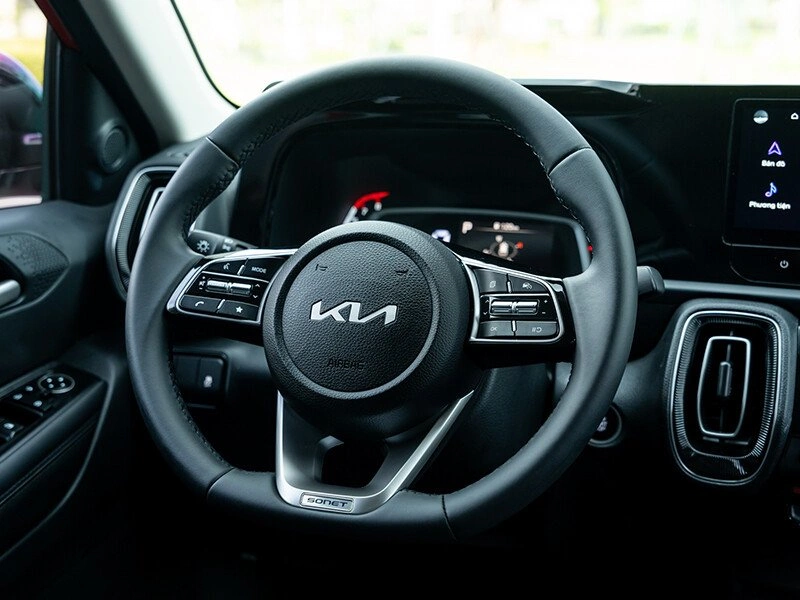 kia-sonet-1-5l-luxury