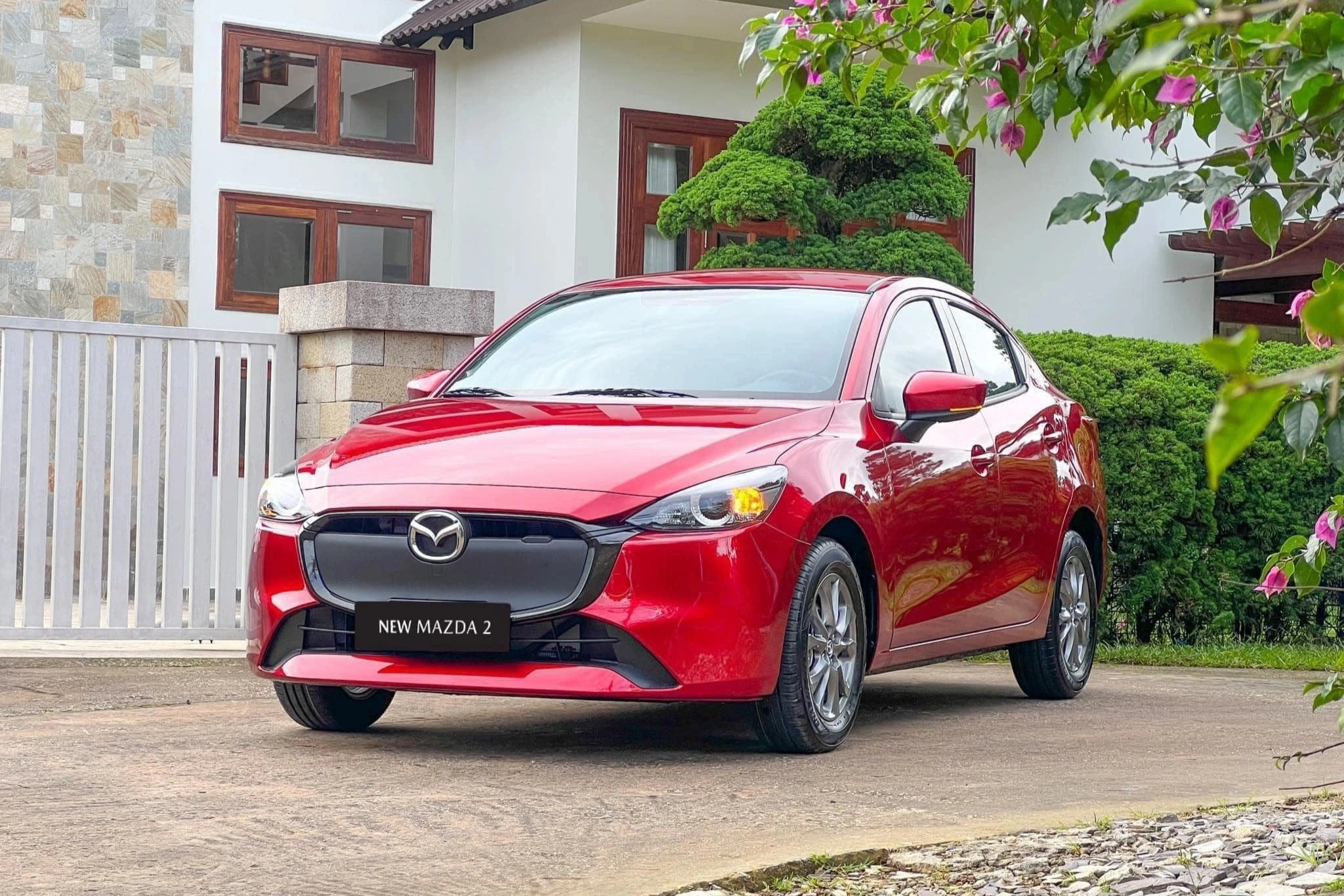 mazda-2-sedan-1-5l-luxury