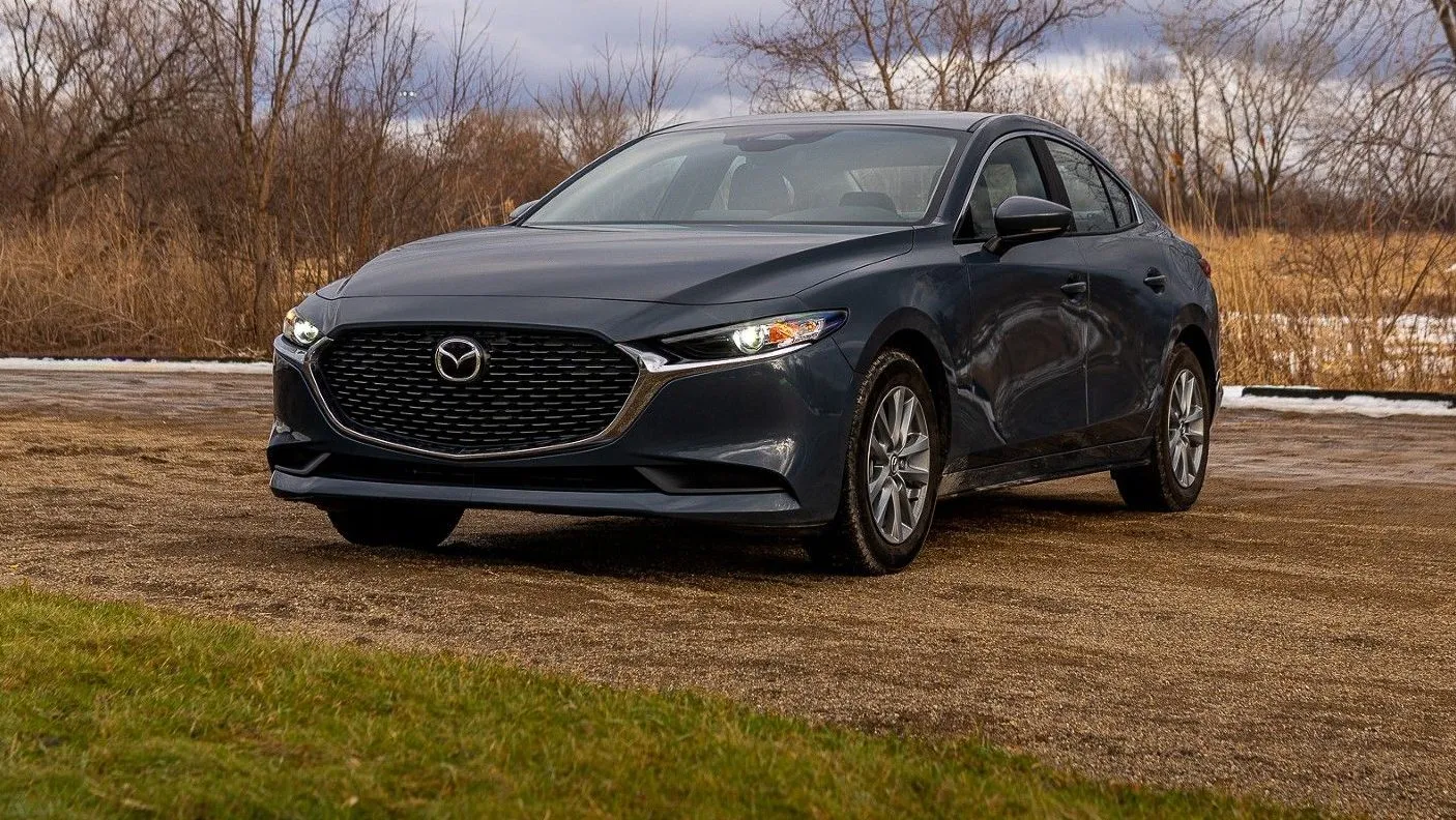 mazda-3-sedan-1-5l-luxury