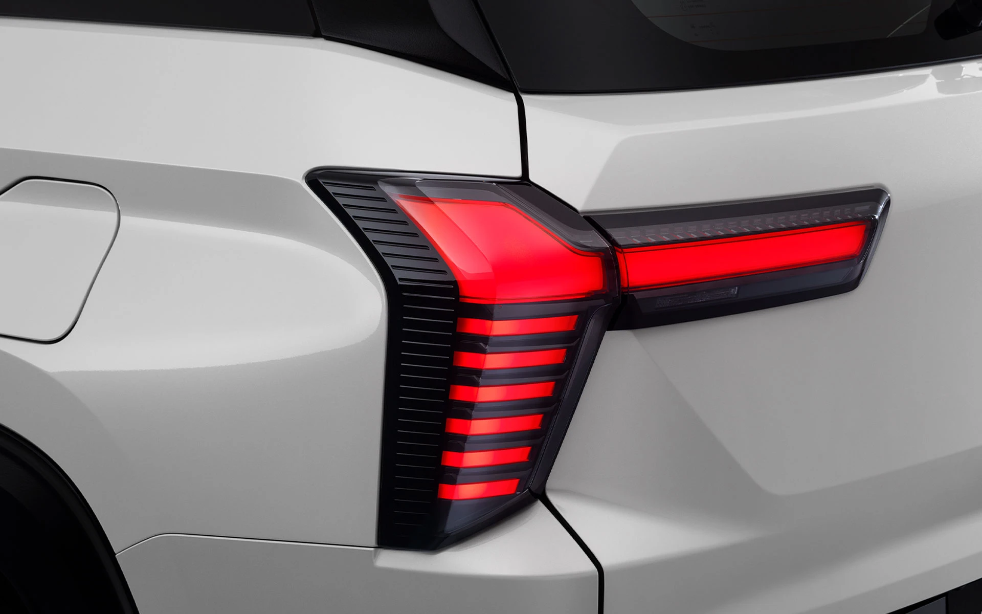 mitsubishi-destinator-premium