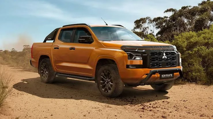 Mitsubishi Triton 2WD AT Premium Mitsubishi Triton 2WD AT Premium