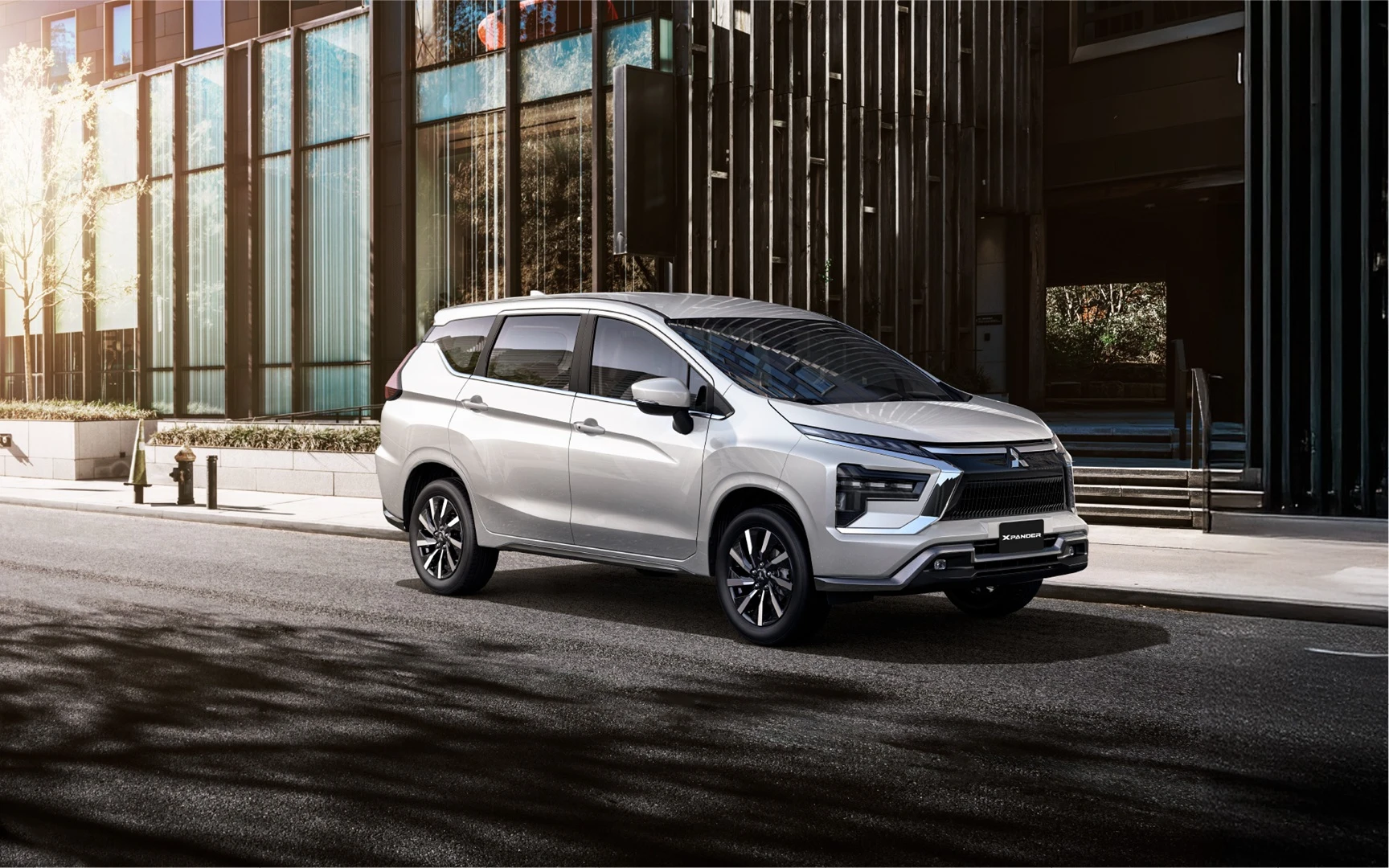 mitsubishi-xpander-at