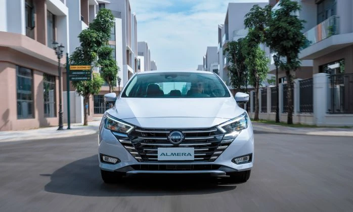 nissan-almera-v