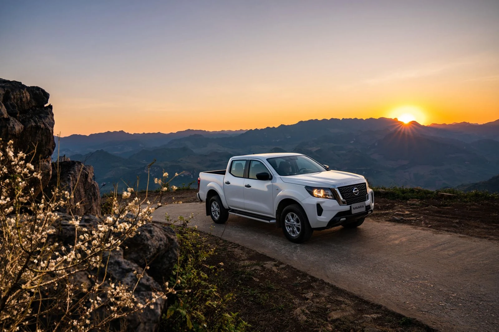 nissan-navara-el-2wd