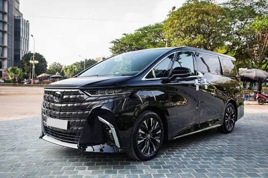 Toyota Alphard HEV