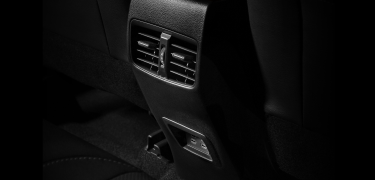toyota-corolla-cross-1-8-hev