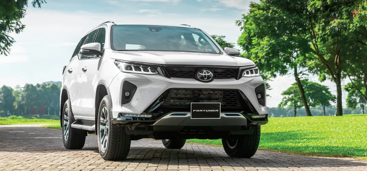 toyota-fortuner-legender-2-7at-4x2