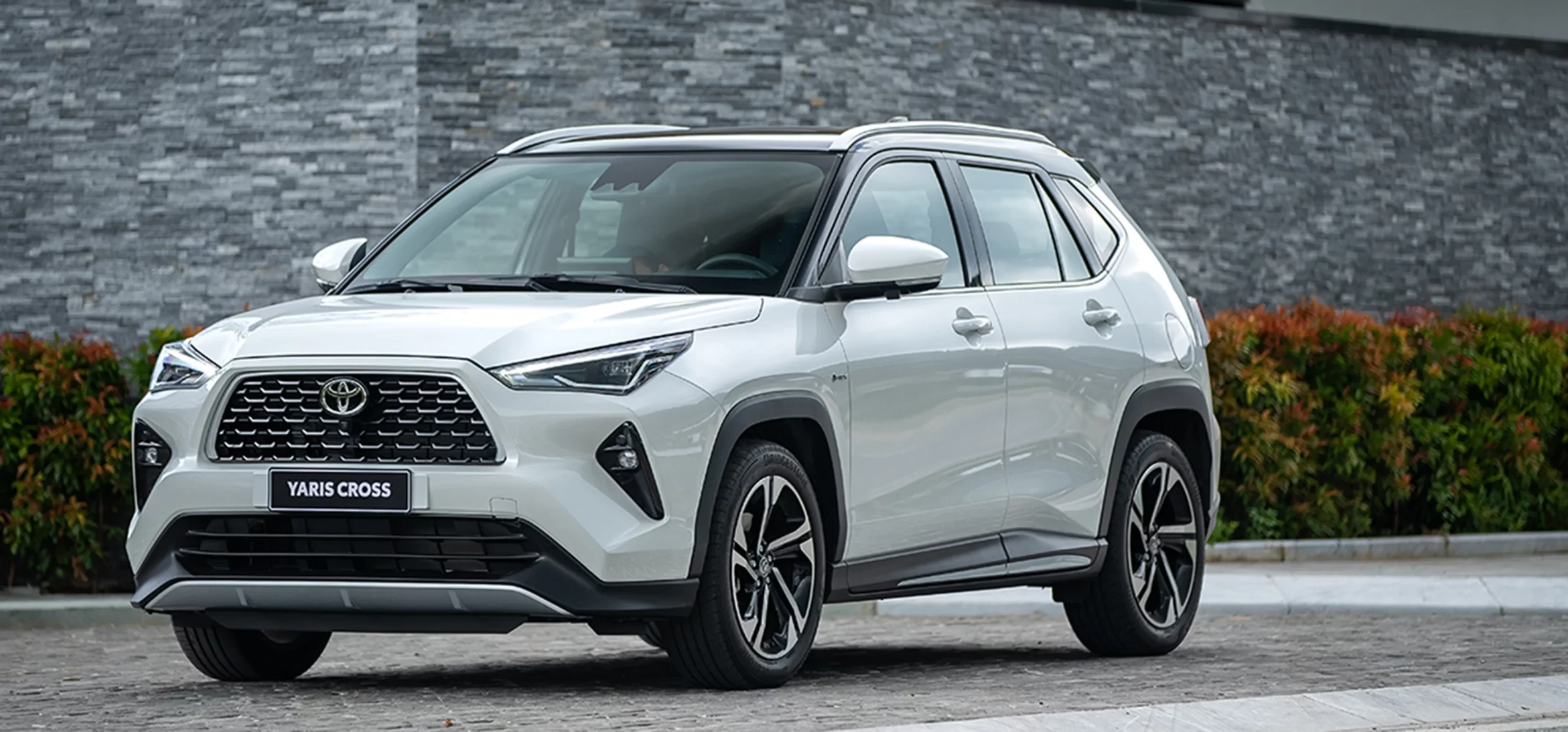 toyota-yaris-cross-1-5-hev
