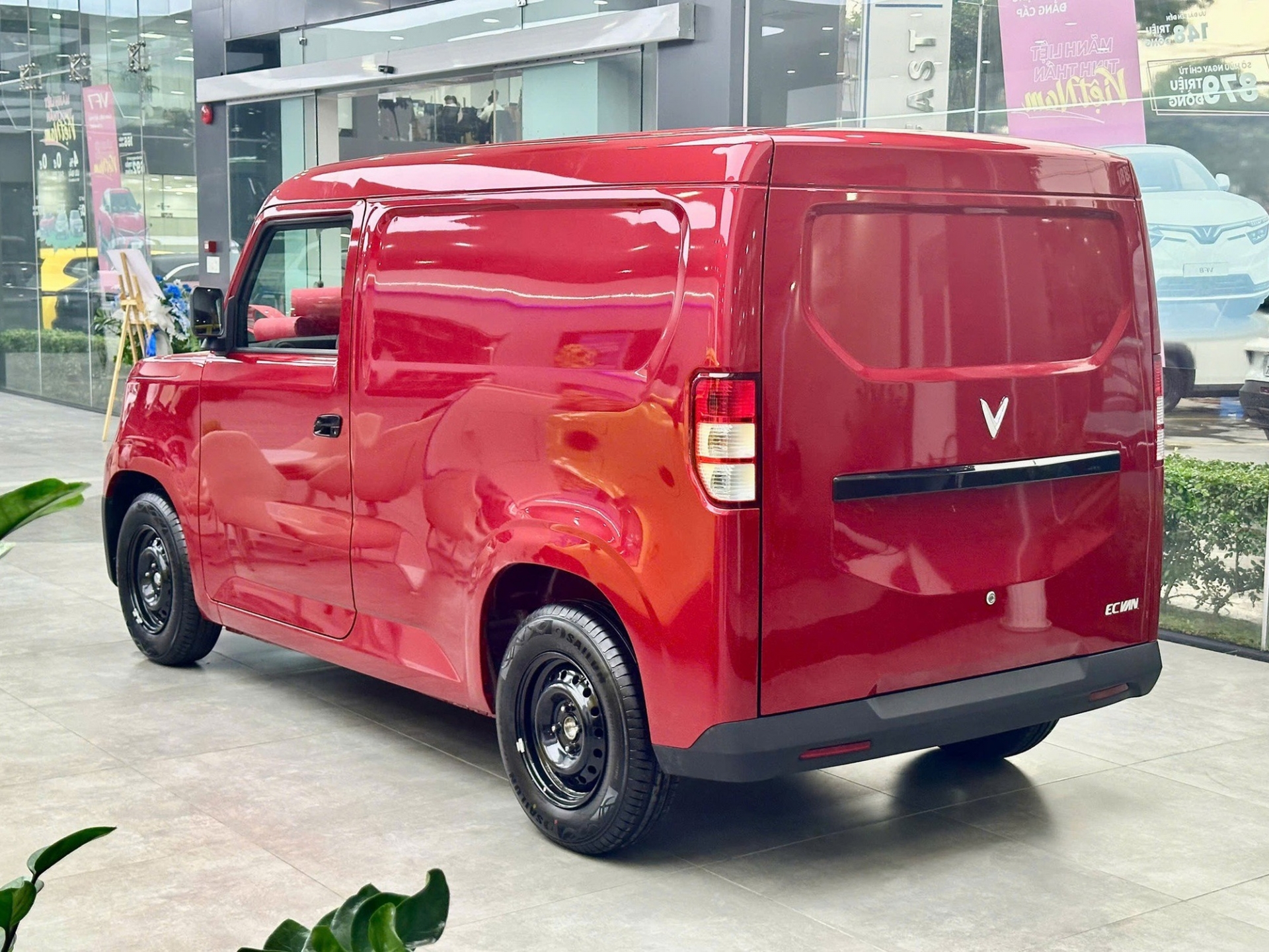 vinfast-ec-van-tieu-chuan