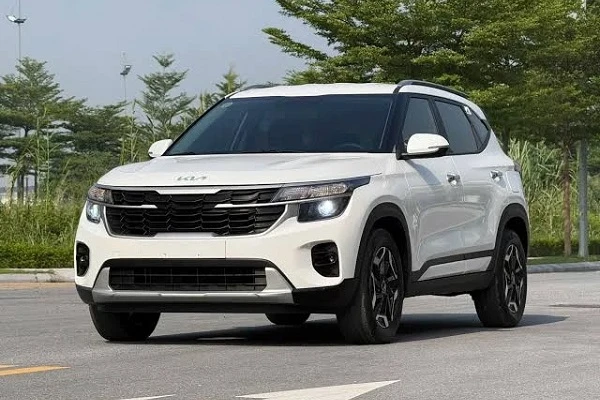 Kia Seltos 1.5L AT