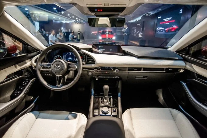 mazda-3-sport-1-5l-luxury