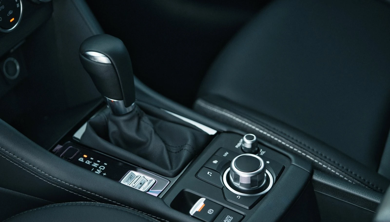 mazda-cx-3-1-5l-deluxe