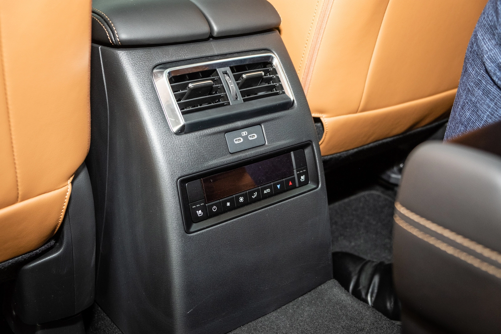 mazda-cx-90-3-3-turbo-hev-awd-6-cho