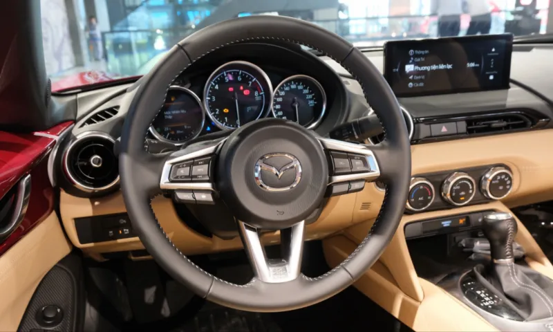 mazda-mx-5-at-mui-mem