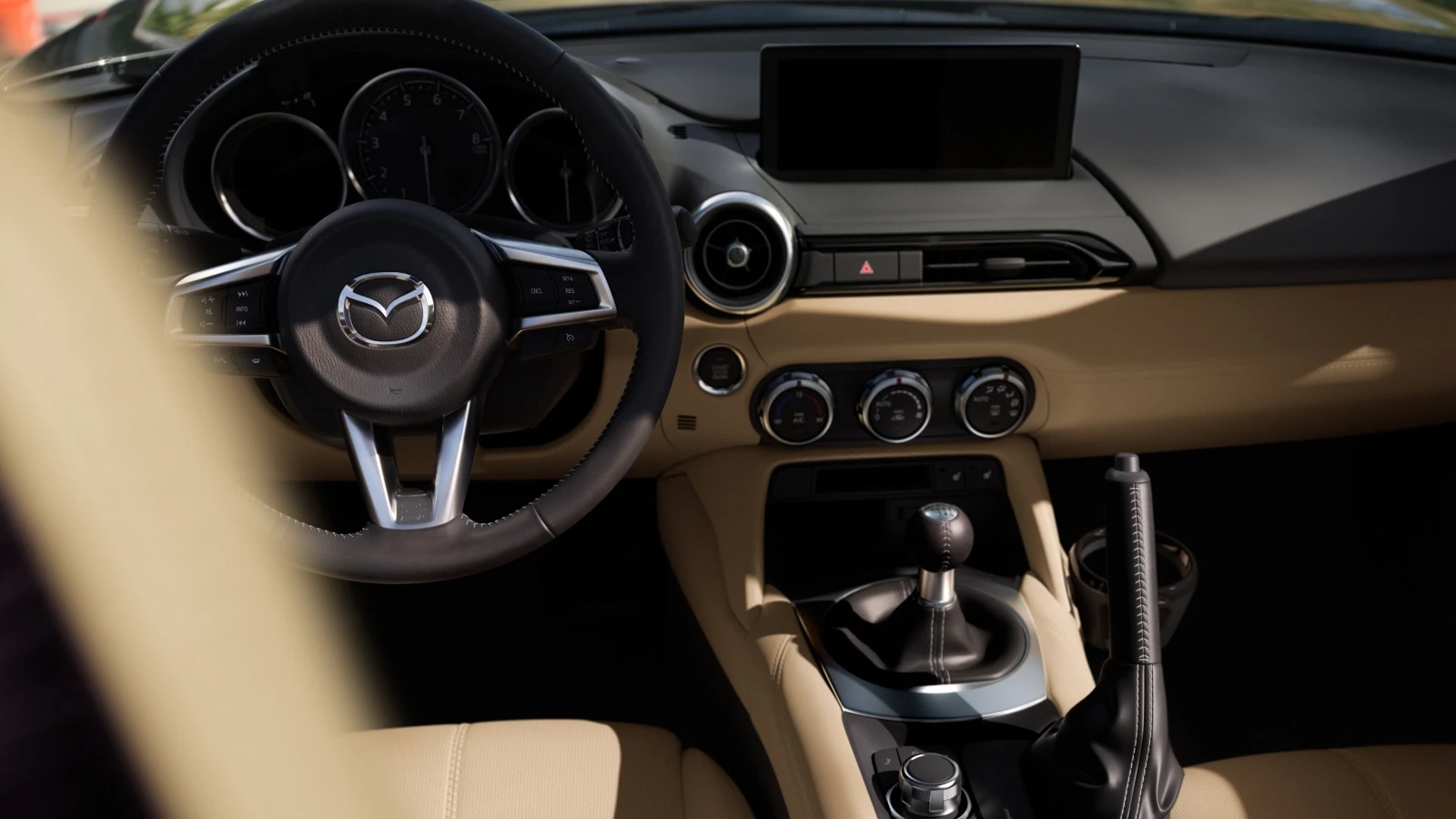 mazda-mx-5-rf-at-mui-cung-xep-dien