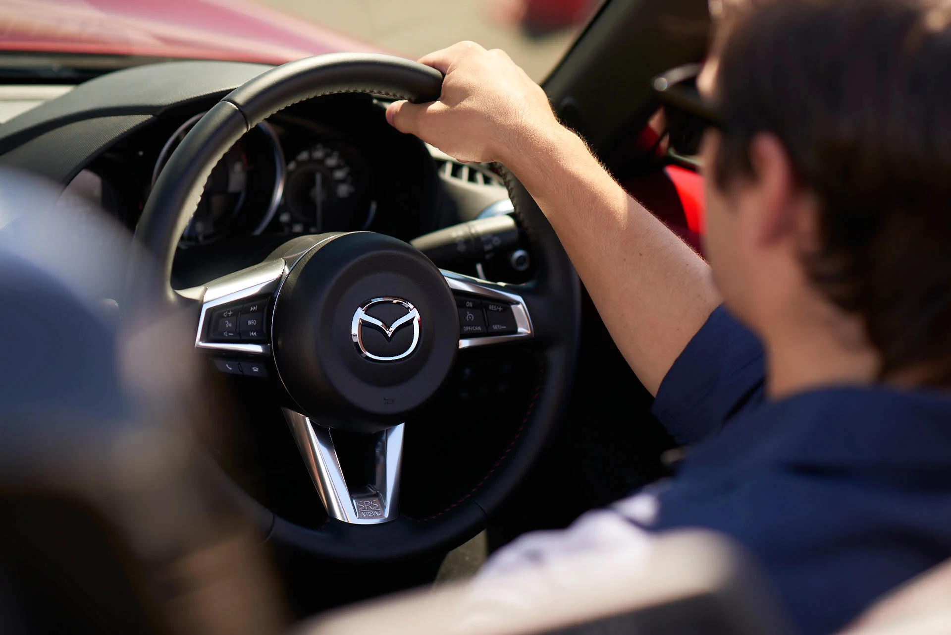 mazda-mx-5-rf-at-mui-cung-xep-dien