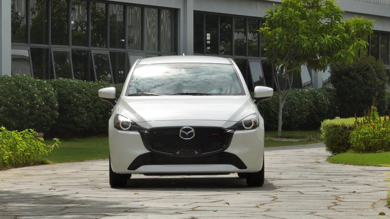 mazda-2-sport-1-5l-luxury