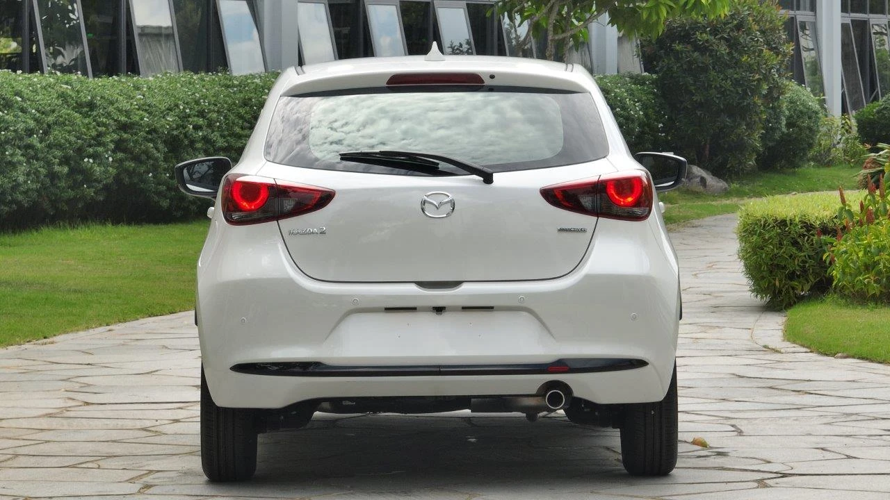 mazda-2-sport-1-5l-premium