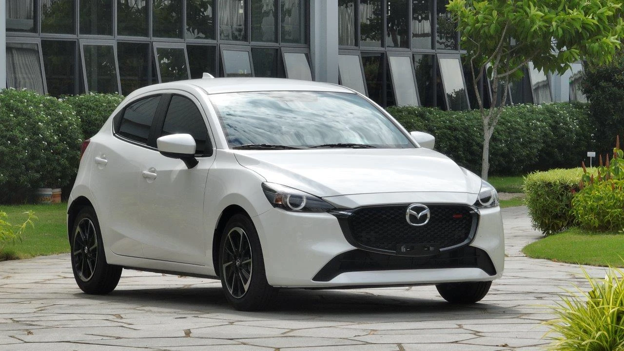mazda-2-sport-1-5l-luxury