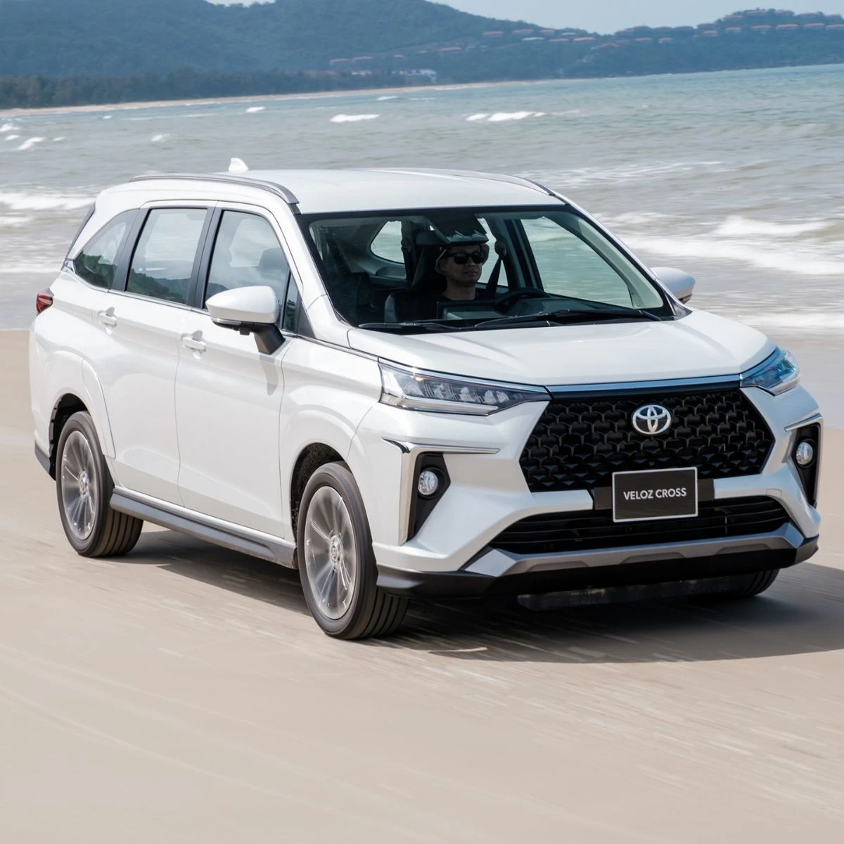 toyota-veloz-cross-1-5-cvt-top