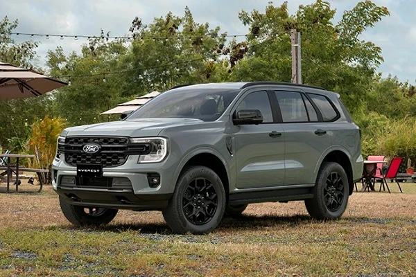 Ford Everest Sport 2.0L AT 4×2 Ford Everest Sport 2.0L AT 4×2