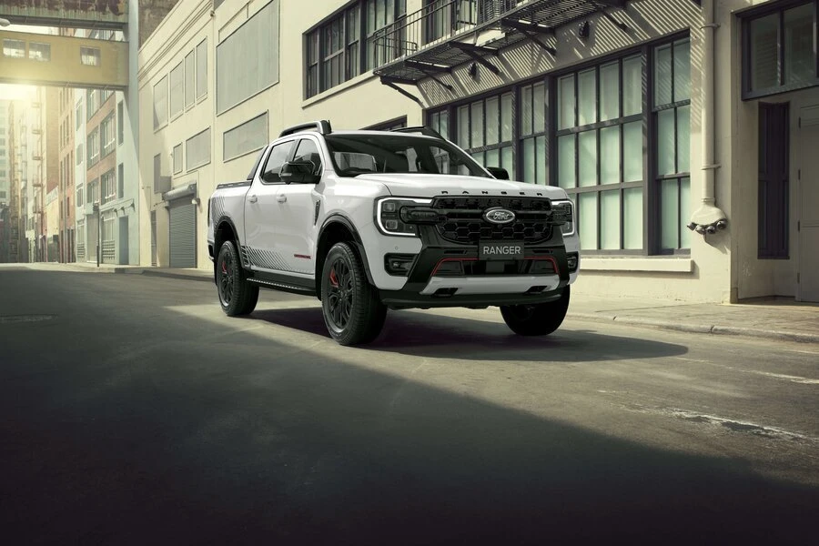 ford-ranger-stormtrak-2-0l-at-4x4
