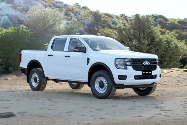 Ford Ranger XL 2.0L 4×4 MT Ford Ranger XL 2.0L 4×4 MT